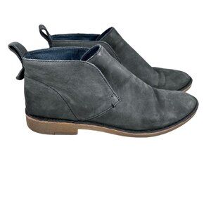 Dolce Vita Slip On Ankle Boots Gray Shoes Size 9 Rubber Soles Leather Womens